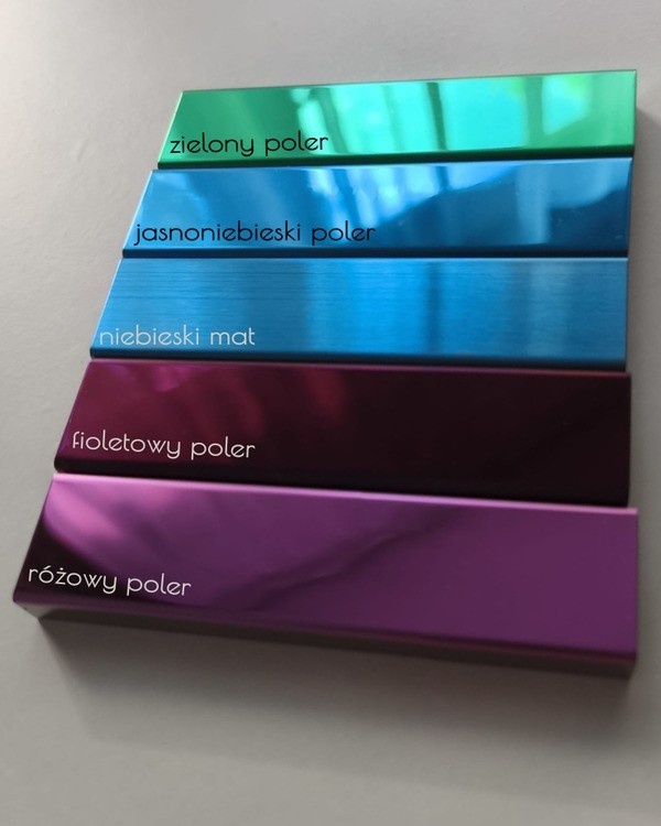 Kolorowe listwy dekoracyjne ścienne nierdzewne